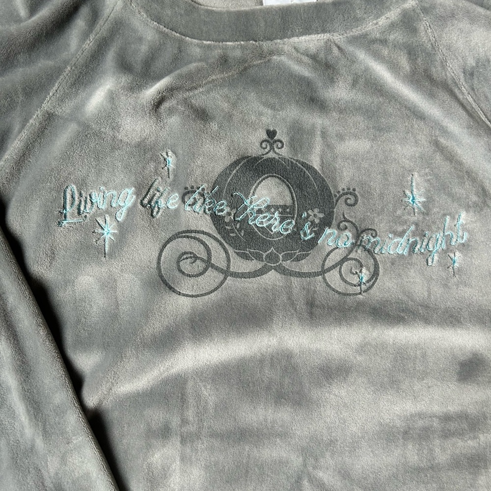 Cinderella sweatshirt - Picture 7 of 9